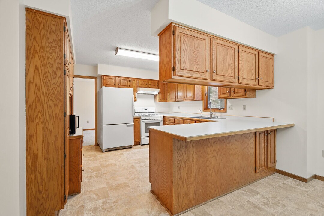 9173 Princeton Rd in Woodbury, MN - Building Photo