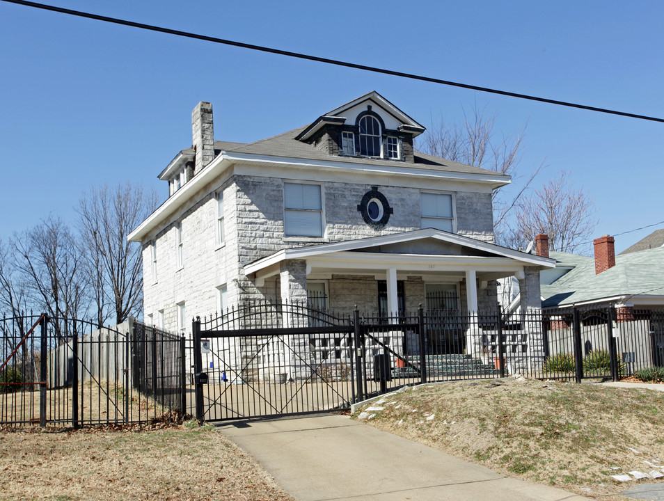 367 Boyd St in Memphis, TN - Foto de edificio