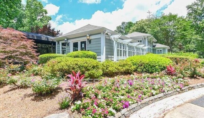 510 Summit N Dr NE in Atlanta, GA - Building Photo - Building Photo