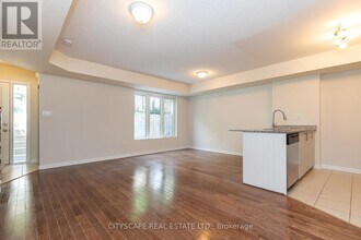 11-111 Foundry Ave in Toronto, ON - Building Photo - Building Photo