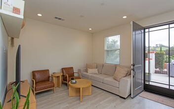 4127 Palomar Way in Oceanside, CA - Building Photo - Building Photo