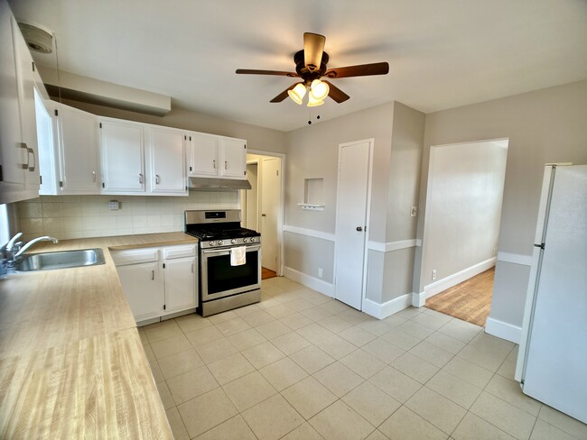 4 Dunning Way, Unit 119 in Boston, MA - Building Photo - Building Photo