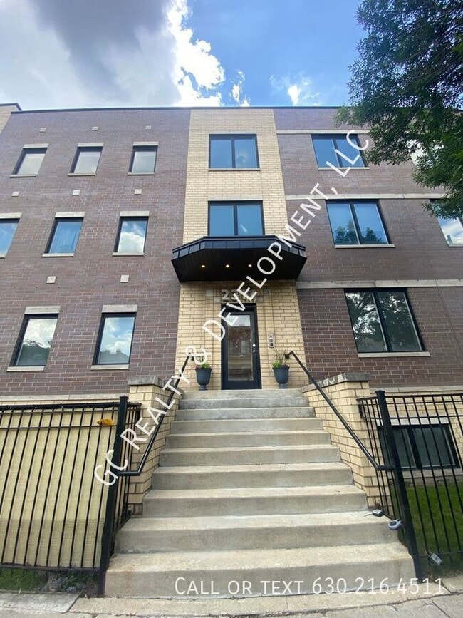 property at 2317 W Armitage Ave