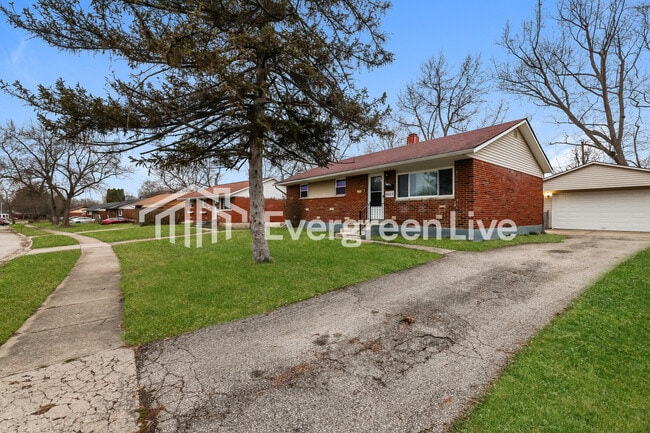 5025 Ballard Dr in Dayton, OH - Building Photo - Building Photo