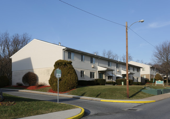Eastridge Apartments in Harrisburg, PA - Building Photo - Building Photo