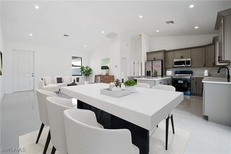 2458 NW 9th Terrace in Cape Coral, FL - Building Photo - Building Photo