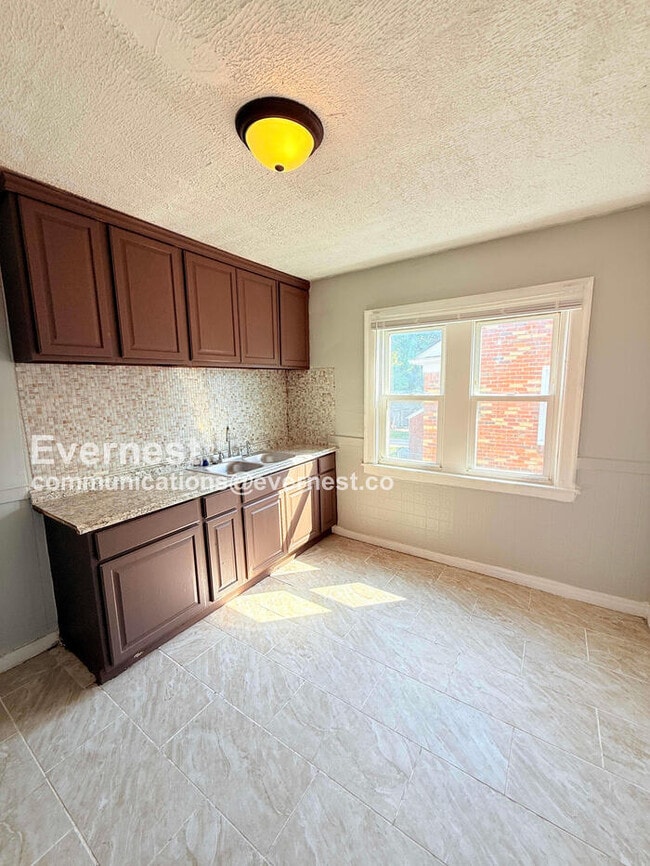 15444 Appoline St in Detroit, MI - Foto de edificio - Building Photo