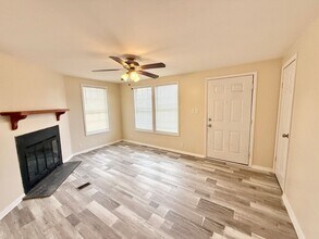 1078 Whales Run Ct in Virginia Beach, VA - Building Photo - Building Photo