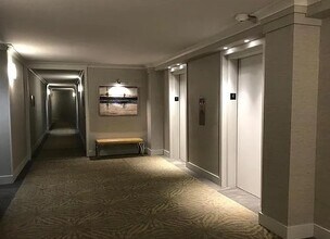 5300 Columbia Pike, Unit #410 in Arlington, VA - Foto de edificio - Building Photo