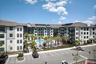 Indigo Stuart Apartments in Stuart, FL - Building Photo - Building Photo