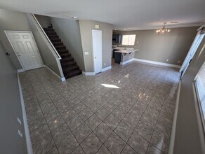4368 Holden St in Las Vegas, NV - Building Photo - Building Photo