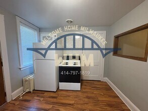 3650 E Barnard Ave in Cudahy, WI - Building Photo - Building Photo