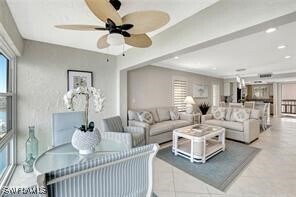 271 Southbay Dr in Naples, FL - Building Photo - Building Photo