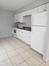 5923 12th St W in Bradenton, FL - Building Photo - Building Photo