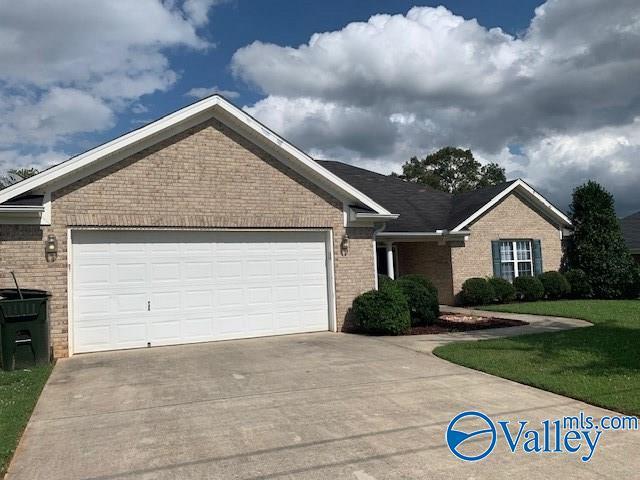 211 Forrest Oak Ln in Huntsville, AL - Building Photo - Building Photo