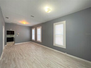 2318 W Arch St in Tampa, FL - Building Photo - Building Photo