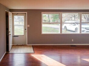 1000 W Cowing Dr in Muncie, IN - Building Photo - Building Photo