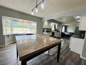 4125 Chamberlin S in Colorado Springs, CO - Foto de edificio - Building Photo