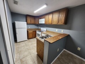 715 Lake Marion Golf Resort in Poinciana, FL - Building Photo - Building Photo