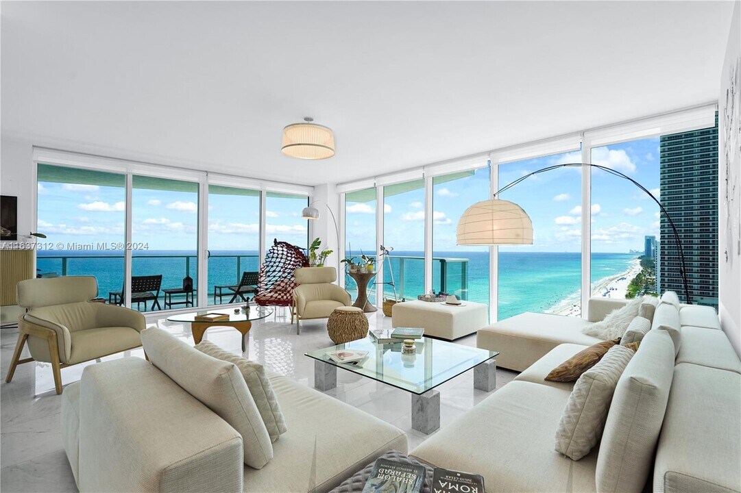 3951 S Ocean Dr in Hollywood, FL - Building Photo