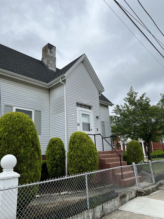 50 Ashton St, Unit 2 in Providence, RI - Foto de edificio
