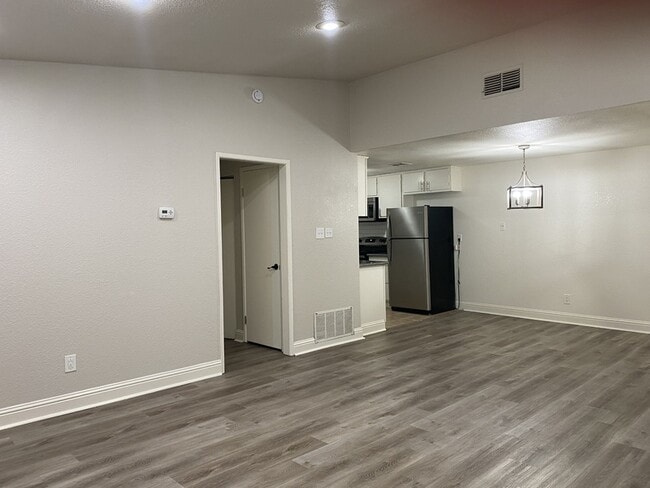 3020 Olive Glen Ct in Sacramento, CA - Building Photo - Building Photo