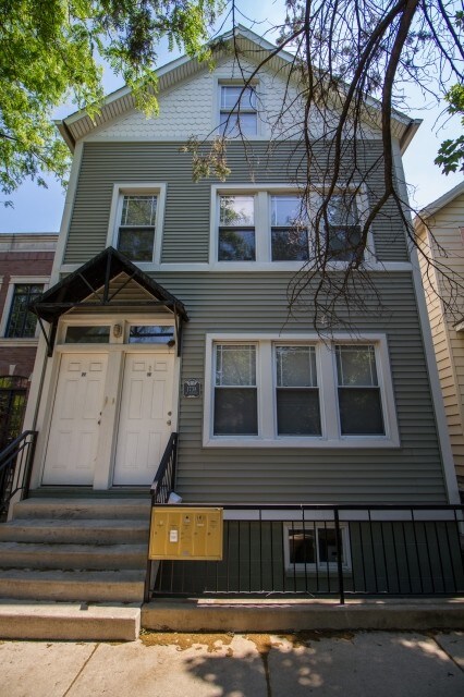 1738 W Altgeld St-Unit -2R in Chicago, IL - Building Photo