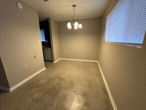 210 E Parkway Dr in Russellville, AR - Building Photo - Building Photo