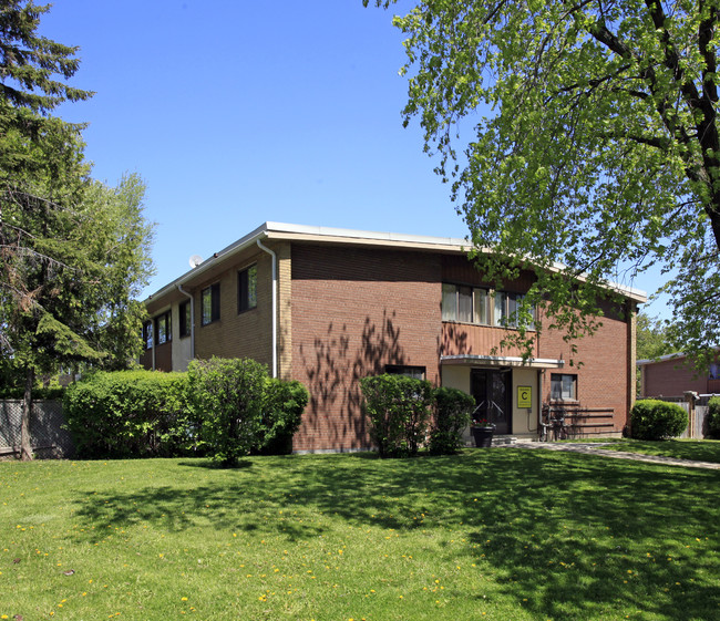 Dorset Residences in Toronto, ON - Building Photo - Building Photo