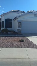 1671 N Garrett Dr in Chandler, AZ - Foto de edificio - Building Photo