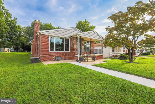 2804 Hanson Ave