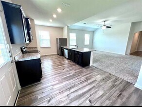 104 Bandana Cir in Newark, TX - Building Photo - Building Photo
