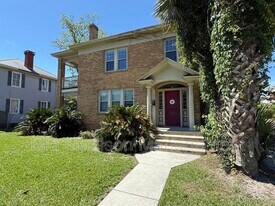 501 Maupas Ave in Savannah, GA - Building Photo