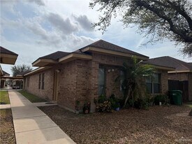 5 South Dr in Pharr, TX - Building Photo