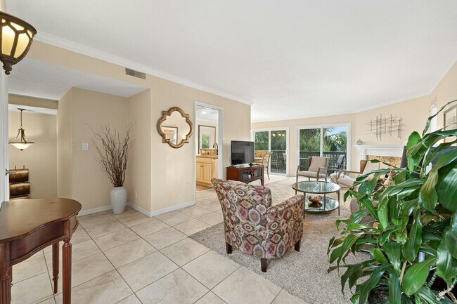 6917 Camino Revueltos in San Diego, CA - Building Photo - Building Photo