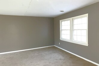 2307 N Catherwood Ave in Indianapolis, IN - Building Photo - Building Photo