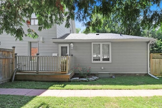 58 Cedar St in Collingwood, ON - Building Photo - Building Photo