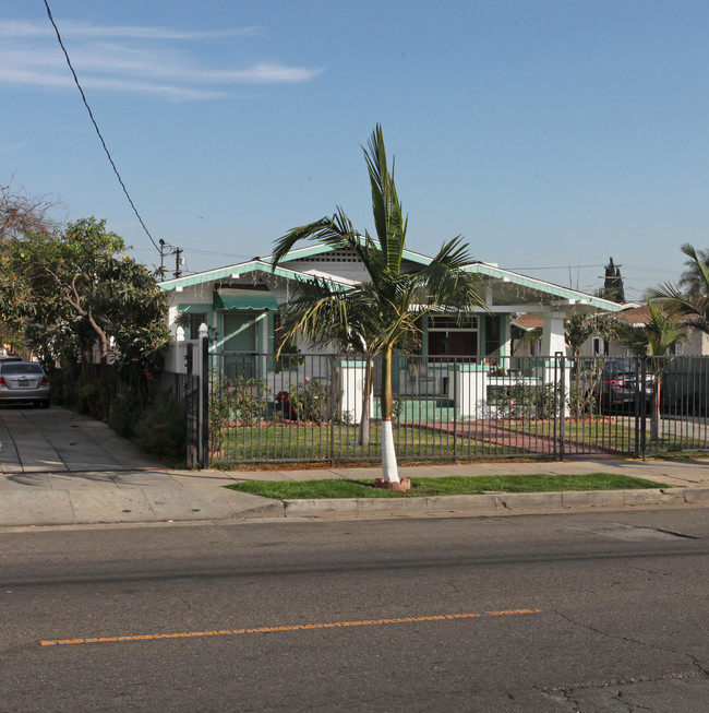 1216 N Normandi Ave in Los Angeles, CA - Building Photo - Building Photo