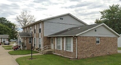 203 N Division St in Mount Carmel, IL - Building Photo - Building Photo