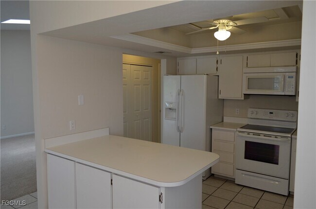 4528 SE 5th Pl in Cape Coral, FL - Building Photo - Building Photo