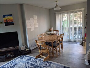 55 N Broadway, Unit 221 in White Plains, NY - Foto de edificio - Building Photo