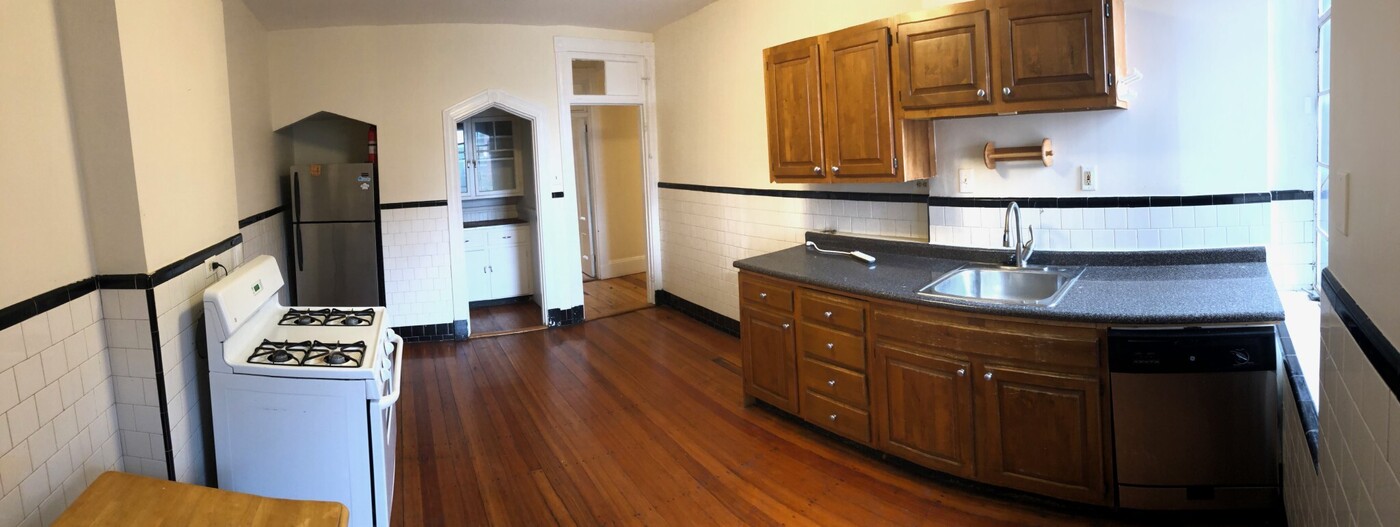 310 Cambridge St in Cambridge, MA - Building Photo