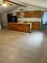 125 Wild Cherry Dr in Kerrville, TX - Building Photo - Building Photo
