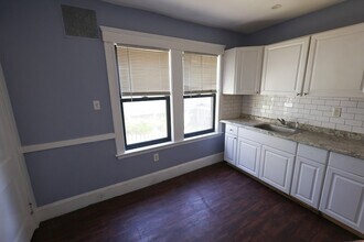 65 Glendale St, Unit 1 in Boston, MA - Building Photo - Building Photo