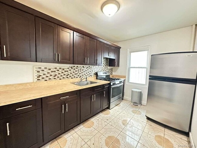 91-26 183rd St in Queens, NY - Building Photo - Building Photo