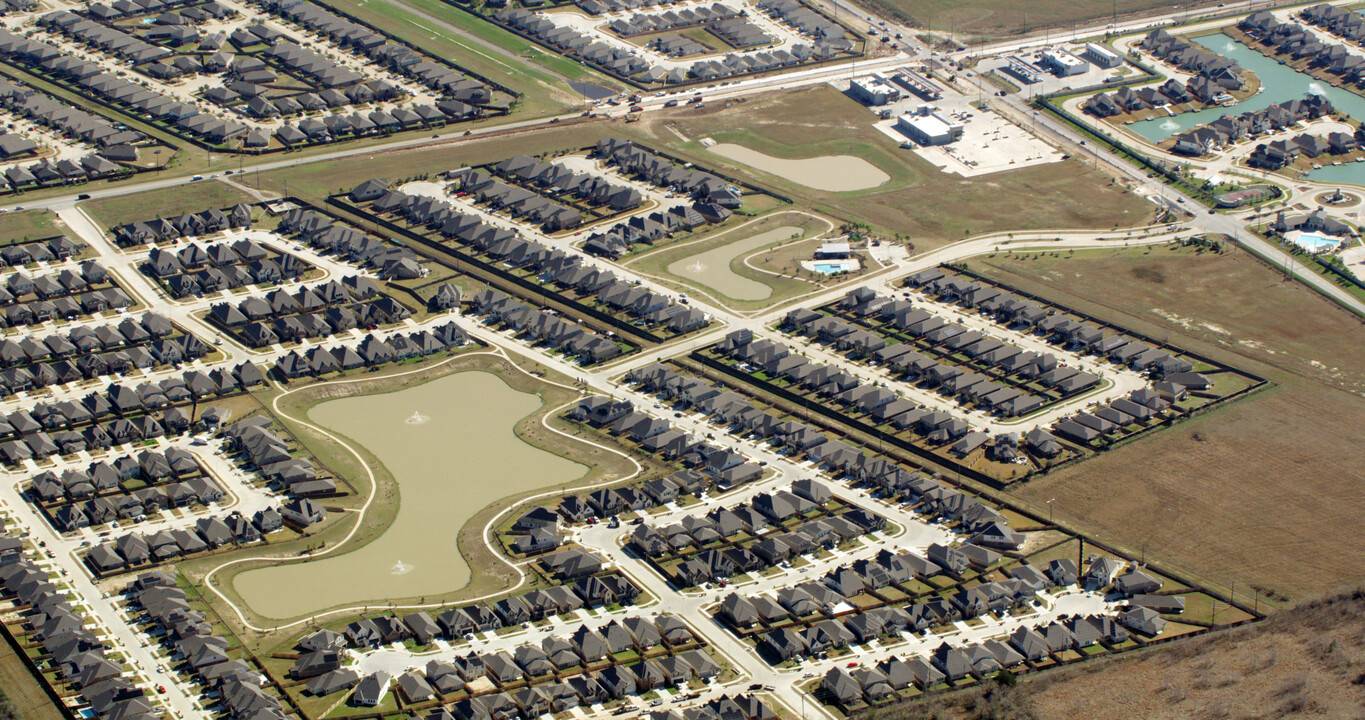 Katy Pointe - Meritage Homes in Park Row, TX - Building Photo