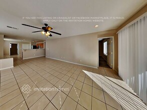 7920 N Willow Pines Pl in Las Vegas, NV - Foto de edificio - Building Photo