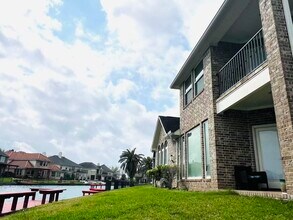 14303 Tasmania Ct in Sugar Land, TX - Building Photo - Building Photo