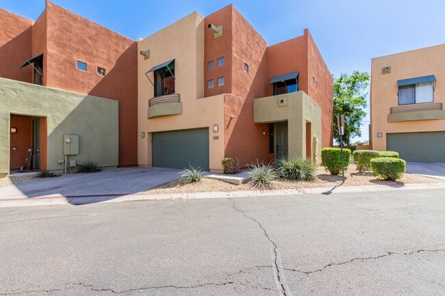 7601 E Roosevelt St in Scottsdale, AZ - Building Photo - Building Photo