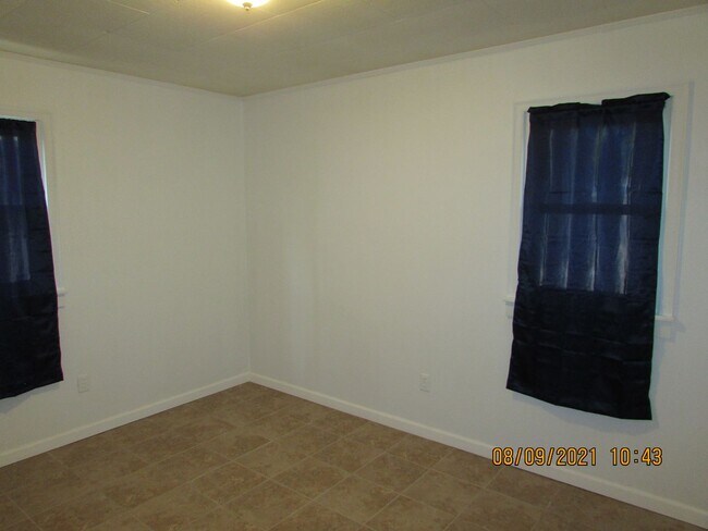 1106 S Platinum Ave in Deming, NM - Building Photo - Building Photo